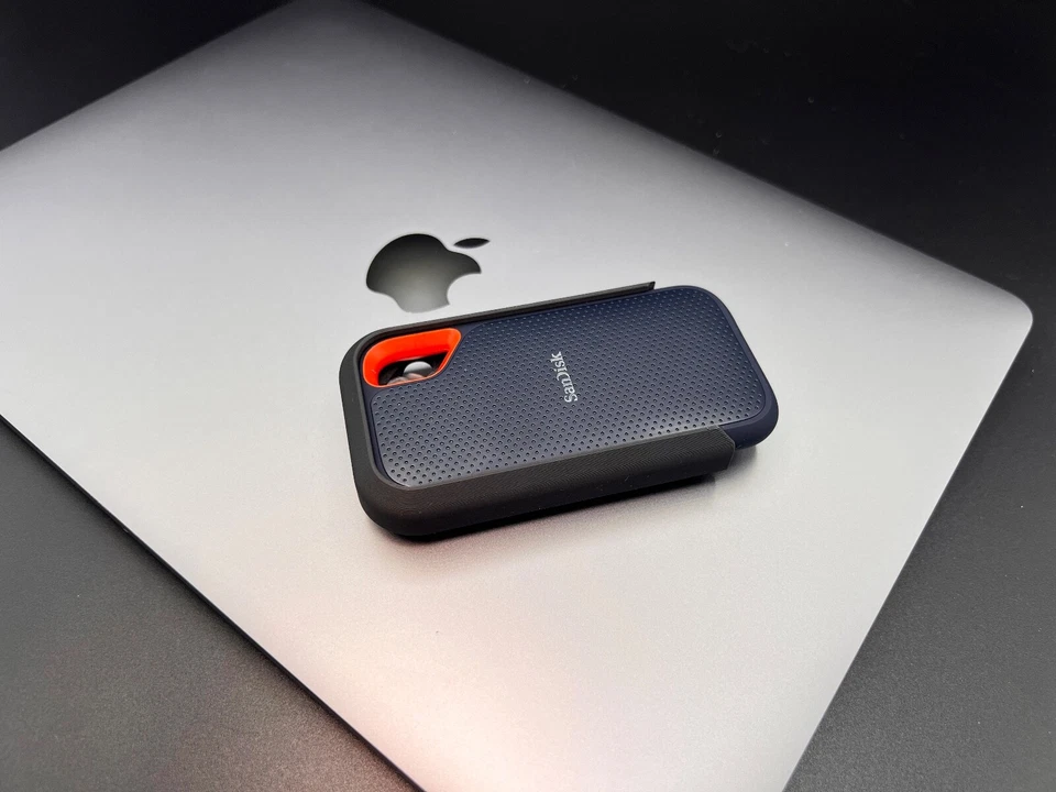 Sandisk Extreme SSD Laptop Surface Mount - Image 4 of 4