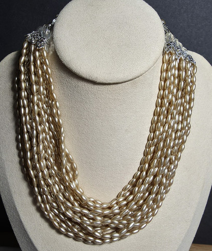 Vtg Unbranded Marked Japan Silver-Tone Cream 20-Strand Beaded Necklace