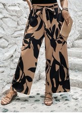 Plus Plants Print Belted Wide Leg Pants Size 2X/16