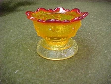 L G WRIGHT STIPPLED STAR AMBERINA Glass FOOTED SALT DIP CELLAR BOWL Excellent C