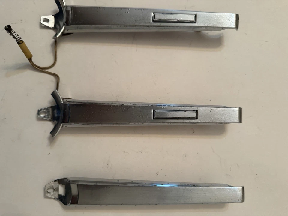 OEM GM 1967 Pontiac GTO Lemans Tempest Deluxe Steering Wheel Spoke Set W/Buttons Foto 2 de 4