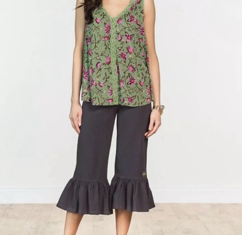 Matilda Jane Weekend Away Tank Top Size Small Floral Lace Trim Green V Neck EUC - Picture 5 of 10