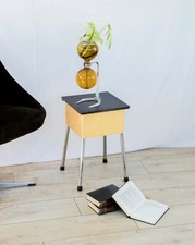 Axel, le tabouret en métal et résine N°622