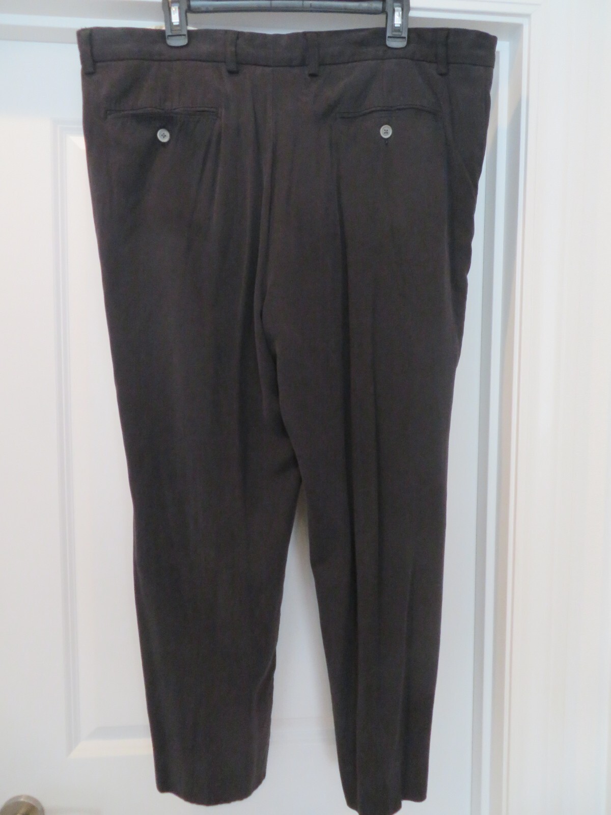 VGC Men's Tommy Bahama washable silk & rayon pleated front black pants