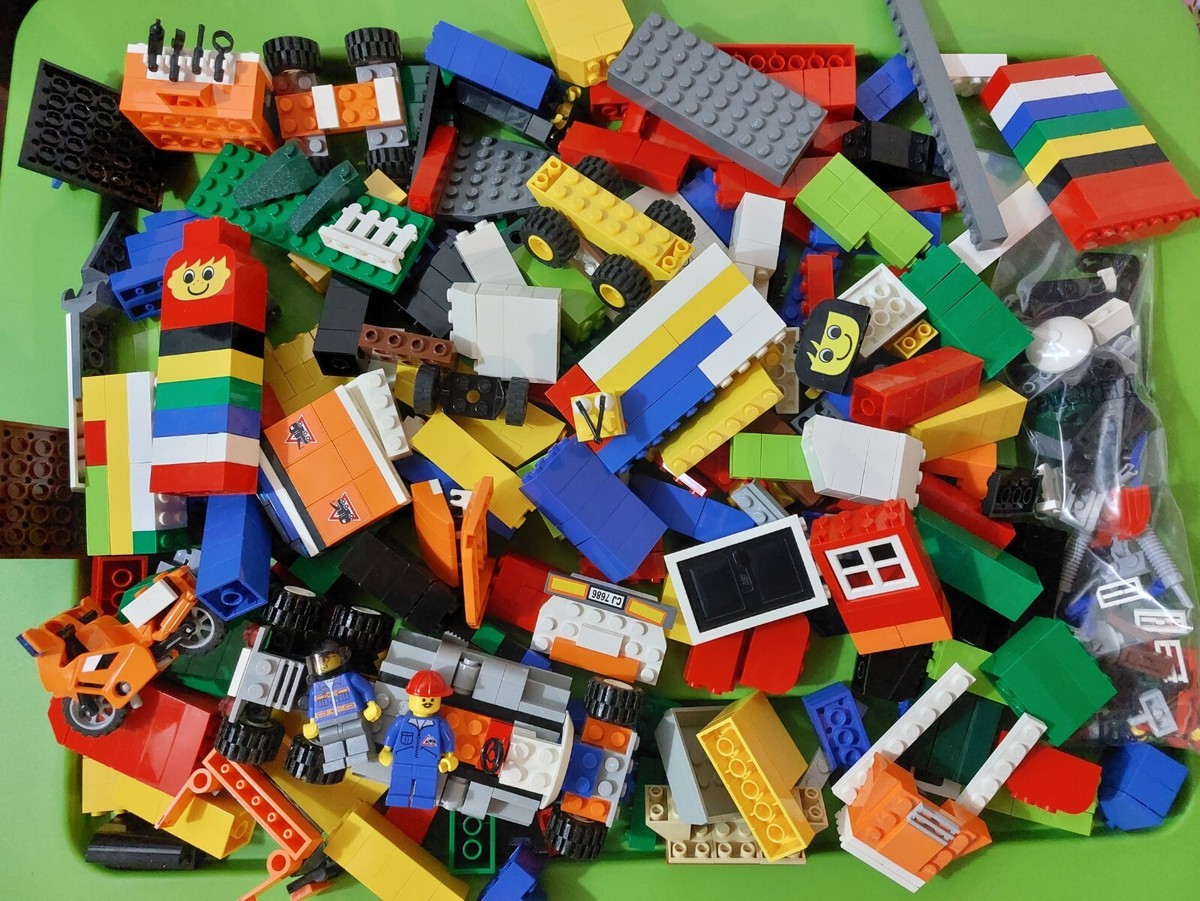 space brick brick mattoncini