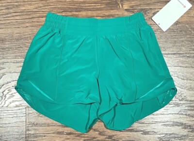 【新品タグ付】lululemon　ランニングジャケット　ミントグリーン　サイズ6 NEW Women Lululemon Speed Up High-Rise Lined Short 4