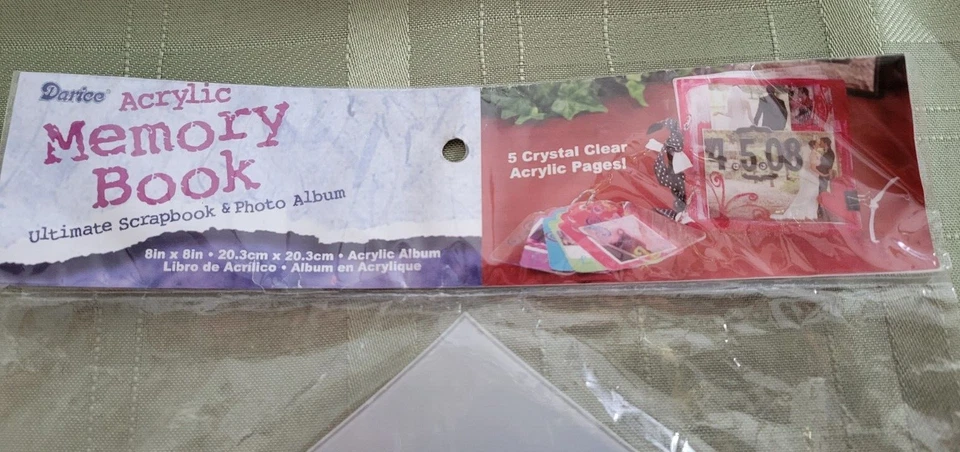 Darice Acrylic MEMORY BOOK Ultimate Scrapbook & Photo Album HEART SHAPE NEW 2008 - Image 2 of 4