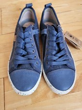 Geox trainers size 4, unisex, blue. New without box.