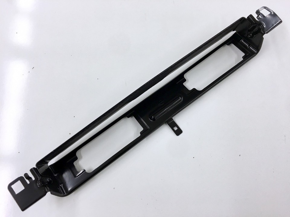 New OEM Infiniti Q40 G25 G35 G37 Sedan Rear License Plate Lamp Bracket