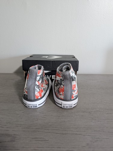 Chuck Taylor Converse Sneakers Infant Sz 5 High Top Dinosaur Print Gray /Red - Picture 4 of 10