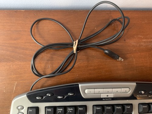Microsoft Digital Media Pro USB Keyboard KC-0405 Model: 1031 Silver/Black Tested - Picture 6 of 10