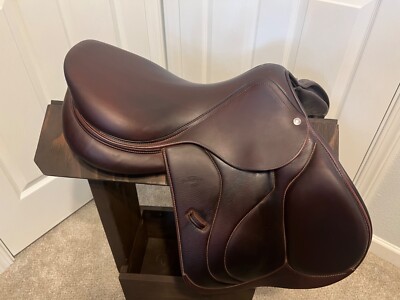 2022 Devoucoux Biarritz O 17.5  Full Calf Excellent Condition