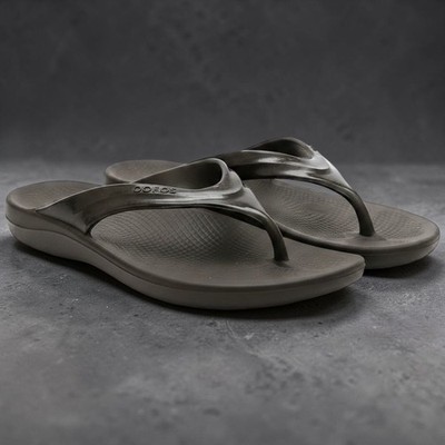OOFOS OOlala Luxe Womens 11 Black Recovery Thong Flip Flop Sandals Comfort 42