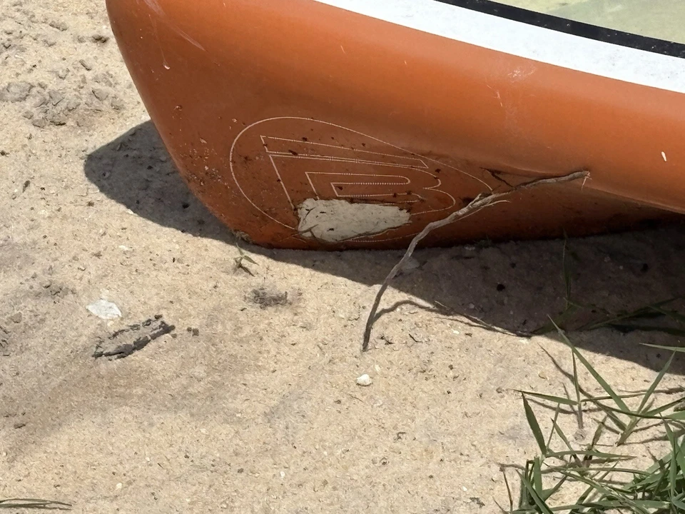 Tabla de paddleboard Rackham 12’ Bugslinger Blackwater con Apex Pedal Drive. Foto 2 de 4