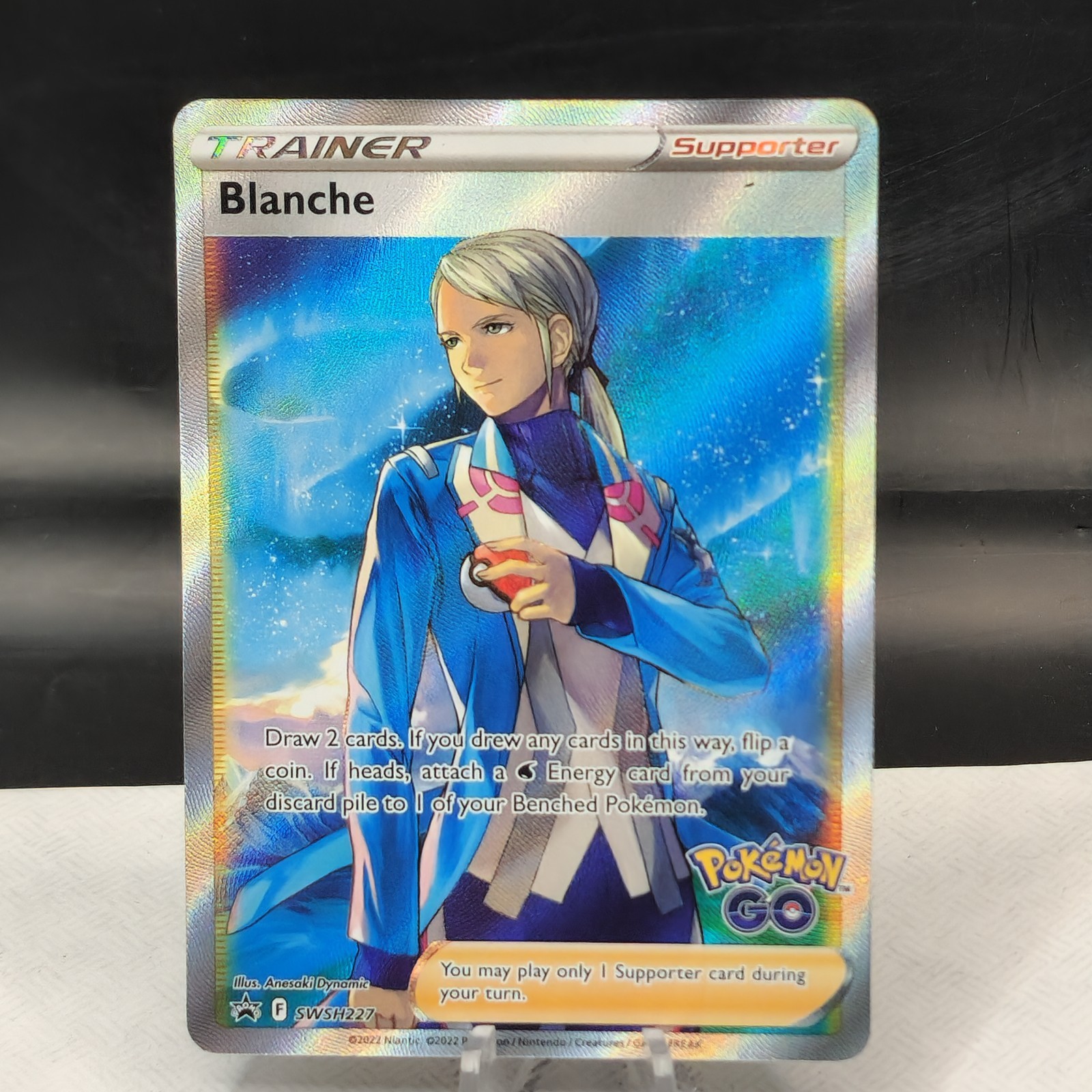 Pokémon Blanche SWSH227 Full Art Trainer Promo Pokémon GO TCG Card NM Mint