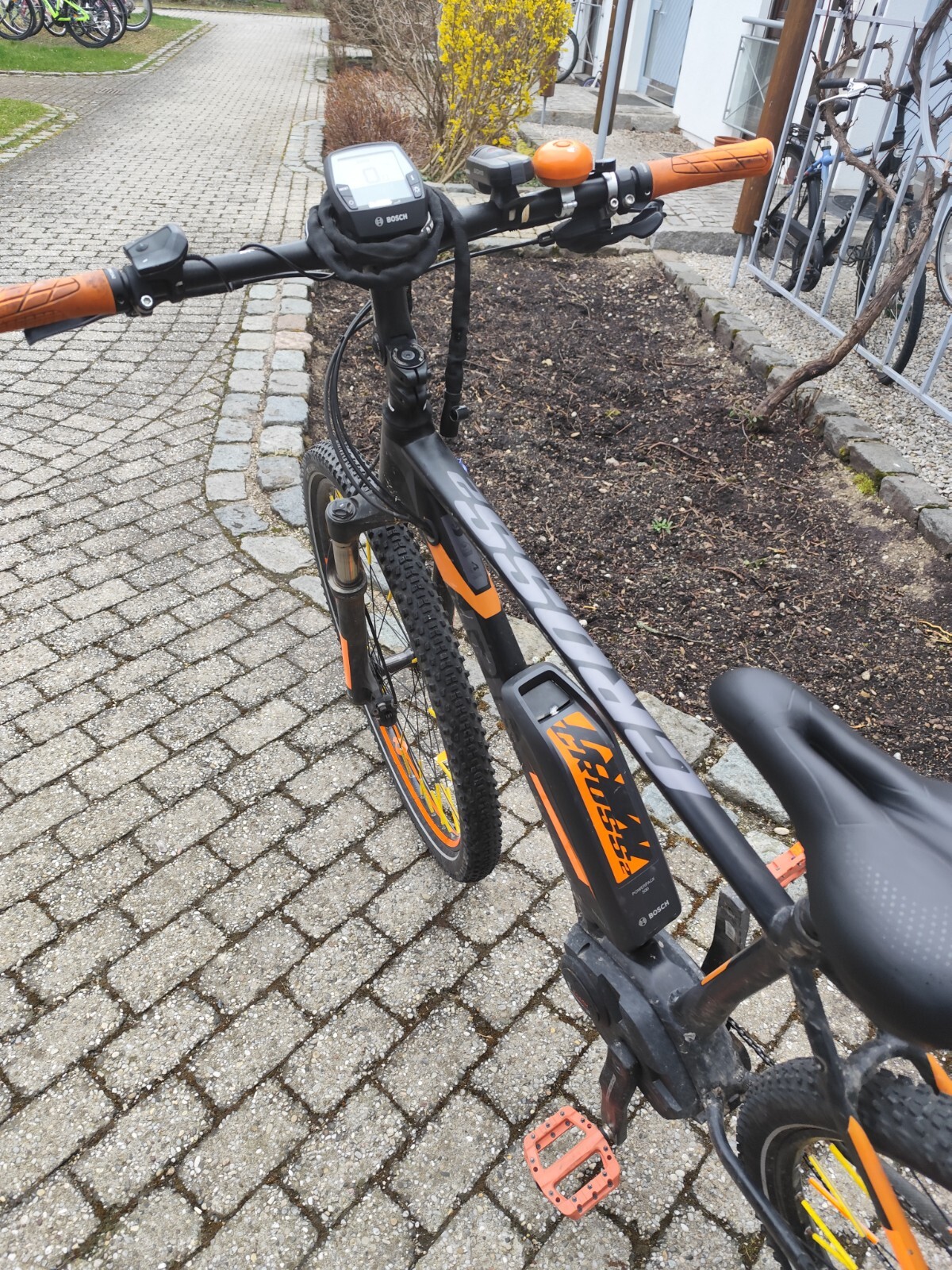 Bild 1 von 3
