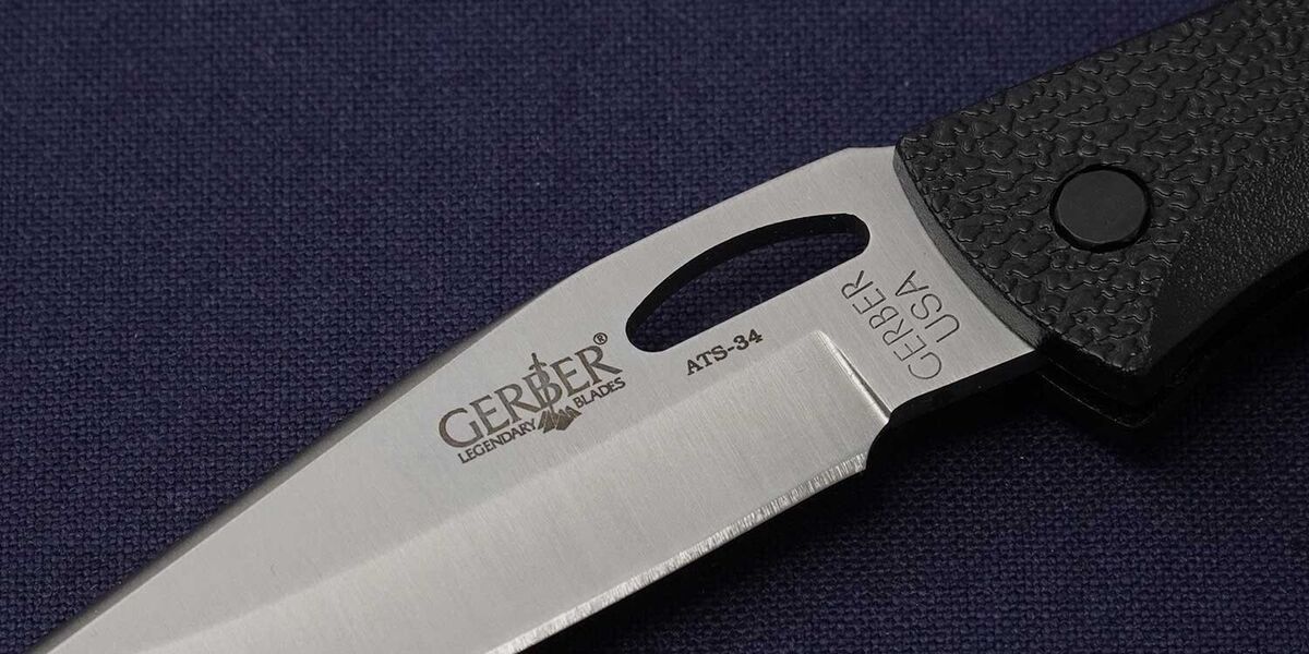 GERBER 6768 E-Z-OUT ATS-34 Clip First Production Run Holding GERBER 6768 E-Z-OUT ATS-34 Clip First Production Run Holding