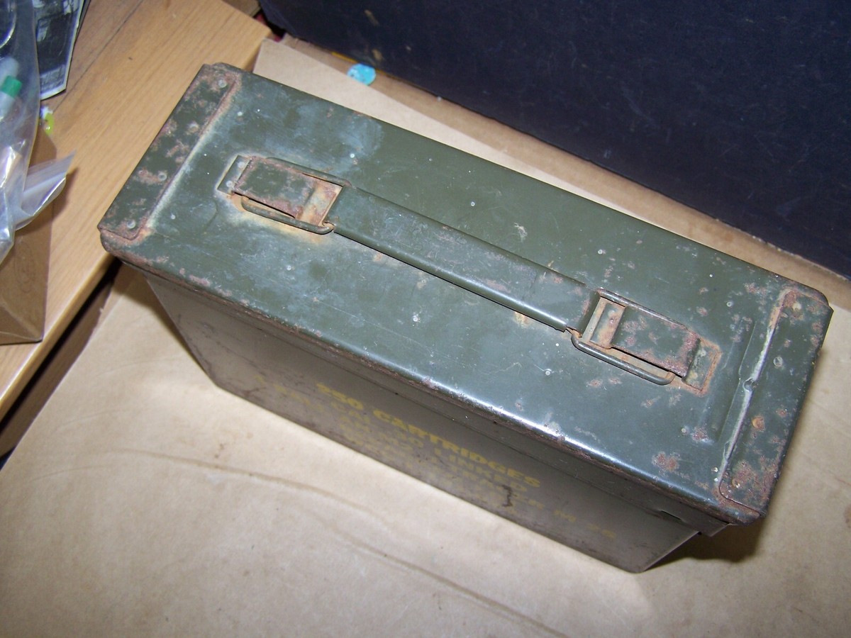 UNITED AMMO 250 CARTRIDGES BOX CAL .30 LINKED 4 BALL AN-M2 1