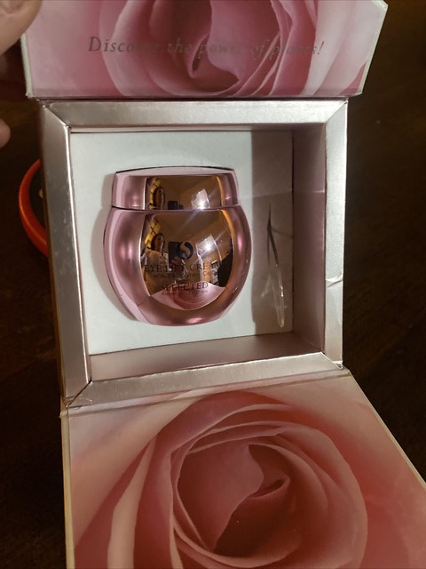 selected cosmetics eye lift serum