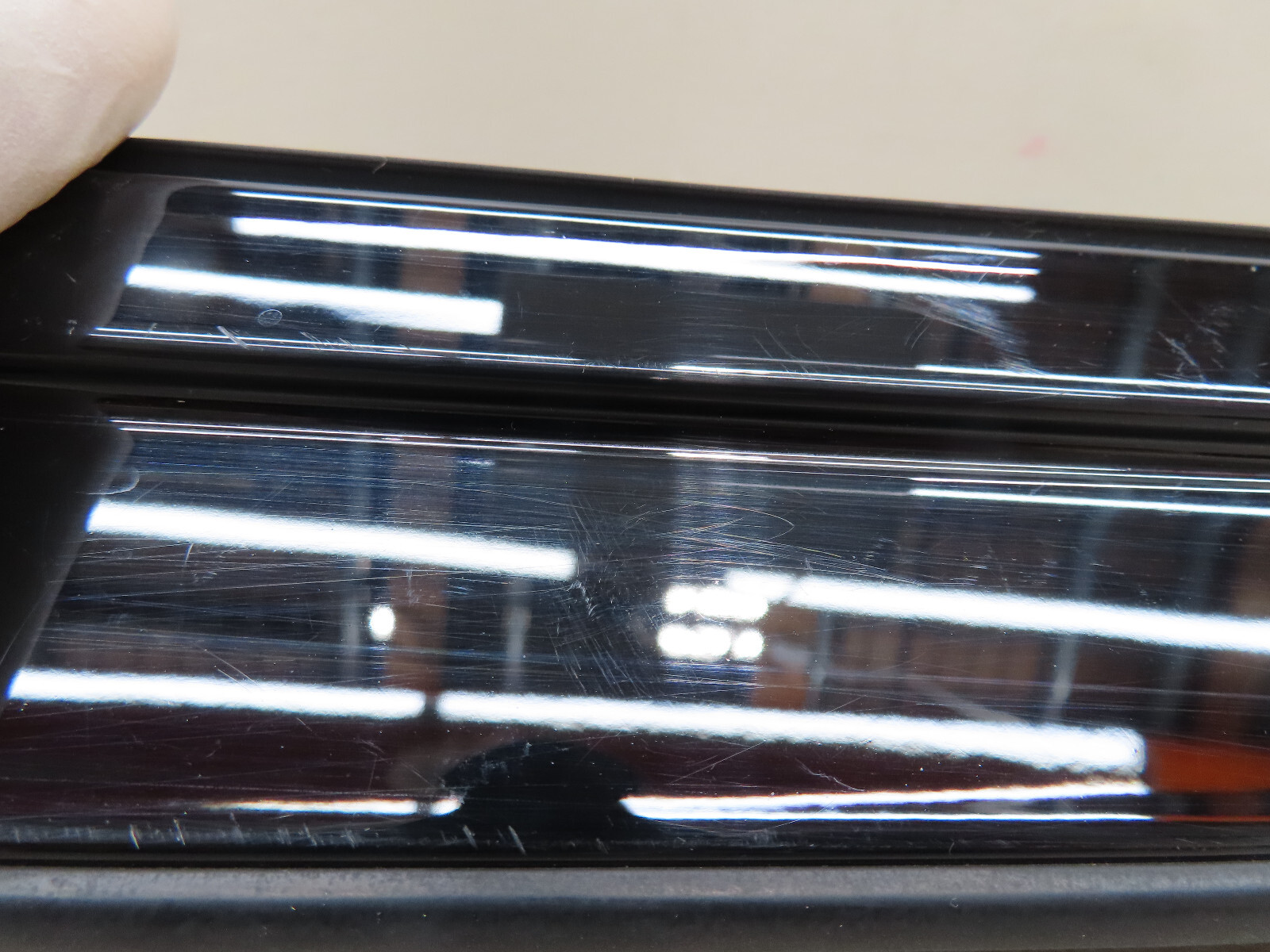 2017-2018 HYUNDAI GENESIS G80 RIGHT PASSENGER SIDE ROOF MOLDING 