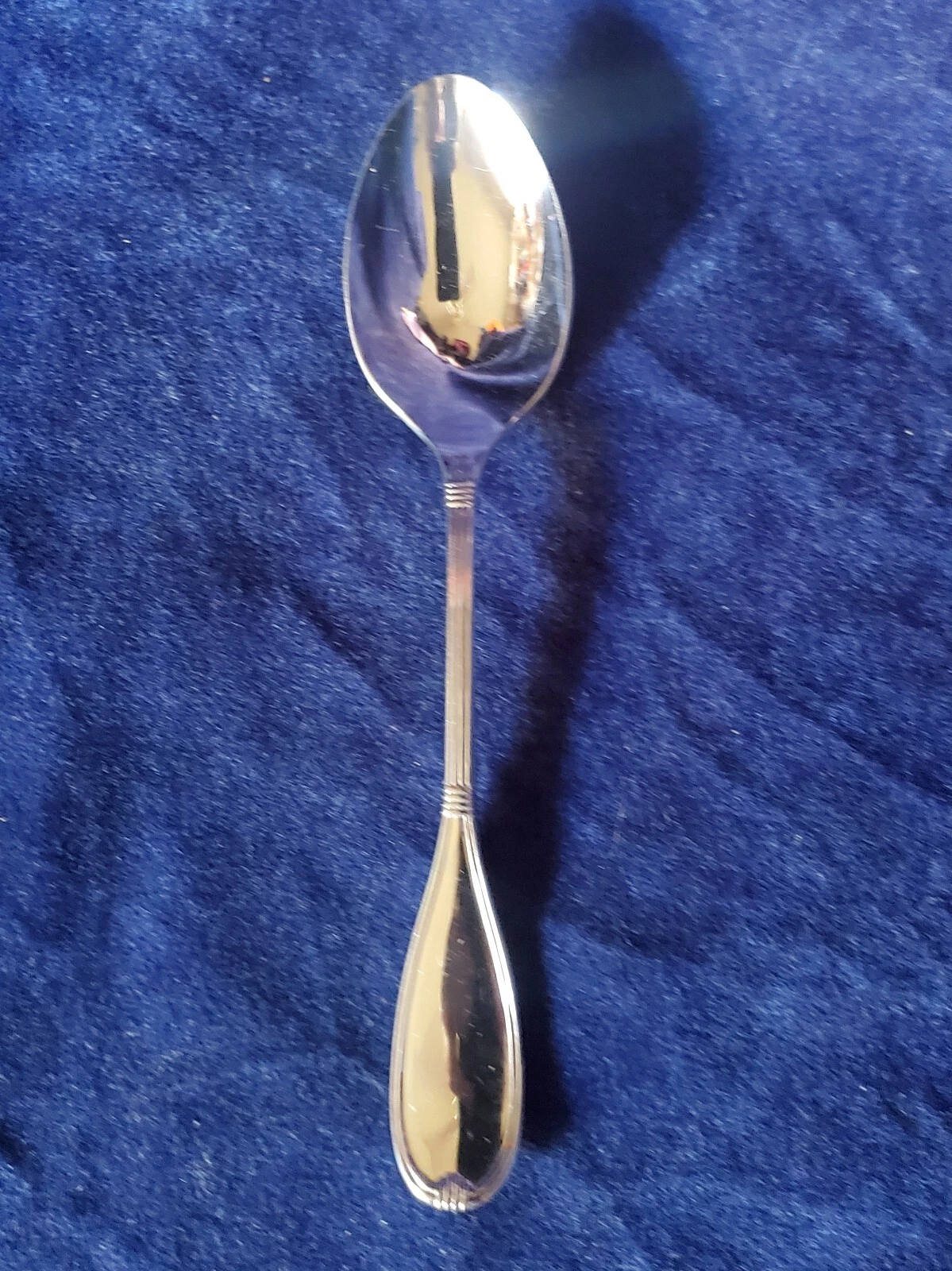 CUILLÈRE OVALE ANTIONETTE 7 3/4
