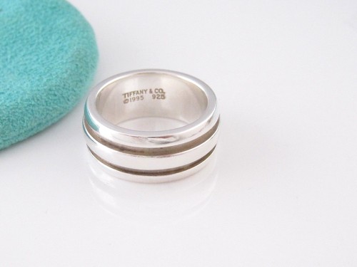 TIFFANY \u0026 CO SILVER ATLAS GROOVE RING 
