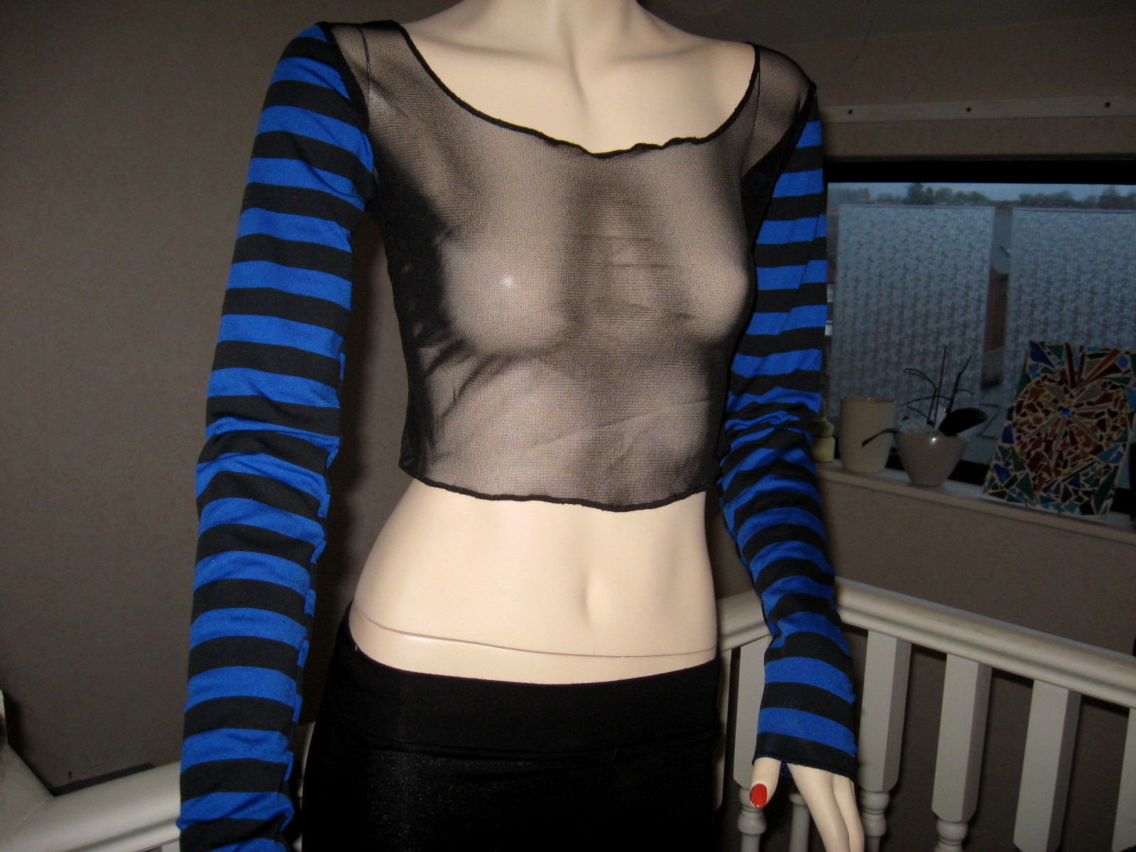 Picture 2 of 4