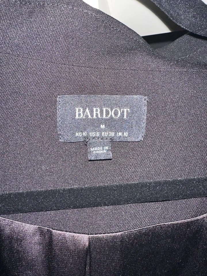 Blazer Esmoquin Bardot Revolve Mujer Doble Pecho Negro Mediano Foto 2 de 4