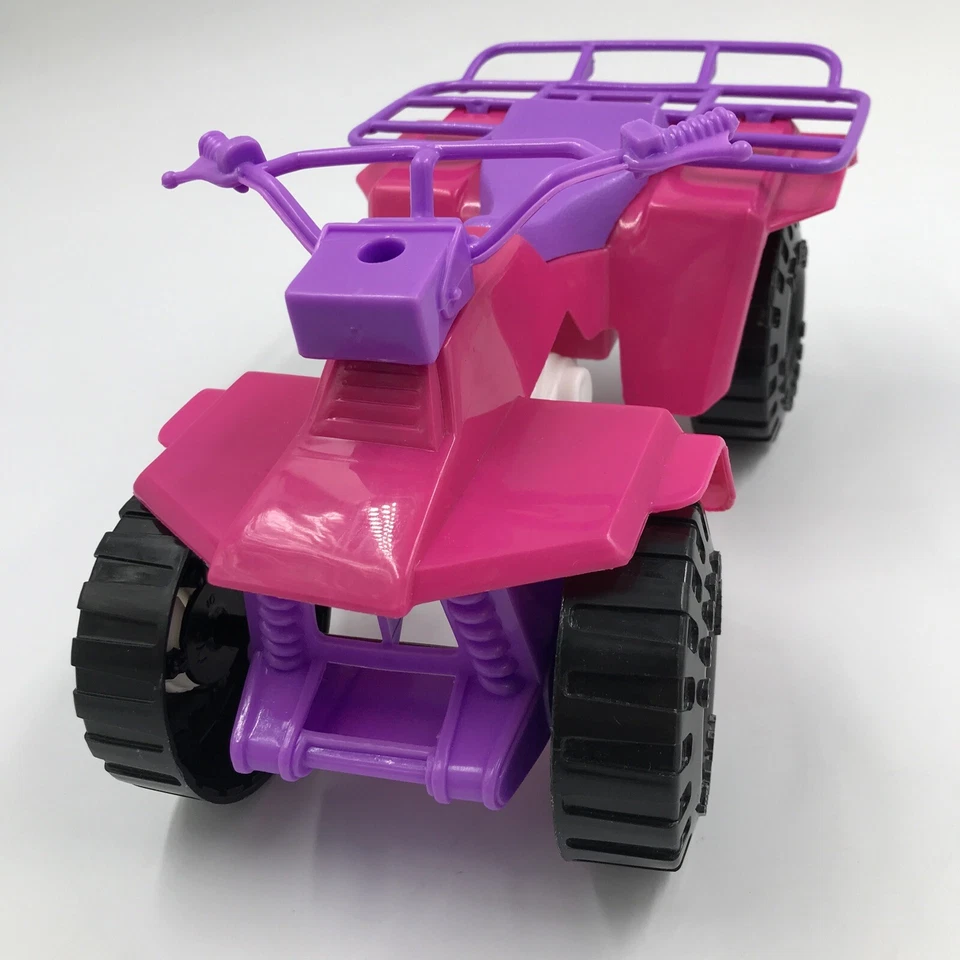 Vehículo de juguete ATV cuádruple tamaño muñeca rosa 10 3/4 x 6 1/4 x 5 1/2 pulgadas hecho en EE. UU. Foto 2 de 4