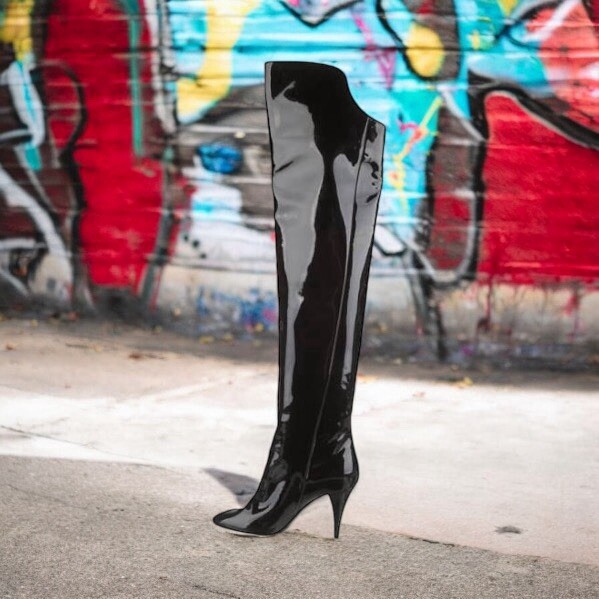 Stivali Saint Laurent Paris Kiki in pelle verniciata nuovi con scatola taglia 36 $1795 00