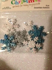 DRESS IT UP GLITTERED SNOWFLAKES BLUE WHITE SILVER GLITTERED SNOW FLAKES 9PCS