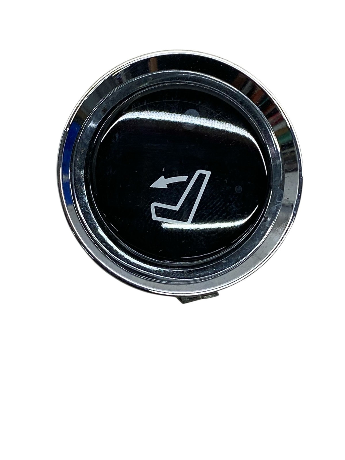 2015 ASTON MARTIN RAPIDE (A) LEFT OR RIGHT REAR SEAT FOLD DOWN SWITCH BUTTON OEM