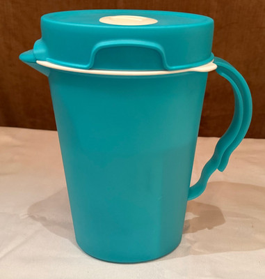Tupperware _ Junge Welle Wasserfilterkanne 2,1l mit Granulat _ Ausstellungsstück