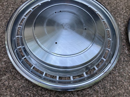 Vintage Hub Caps Wheel Covers Brand Unknown Set of 2 - Picture 4 of 10