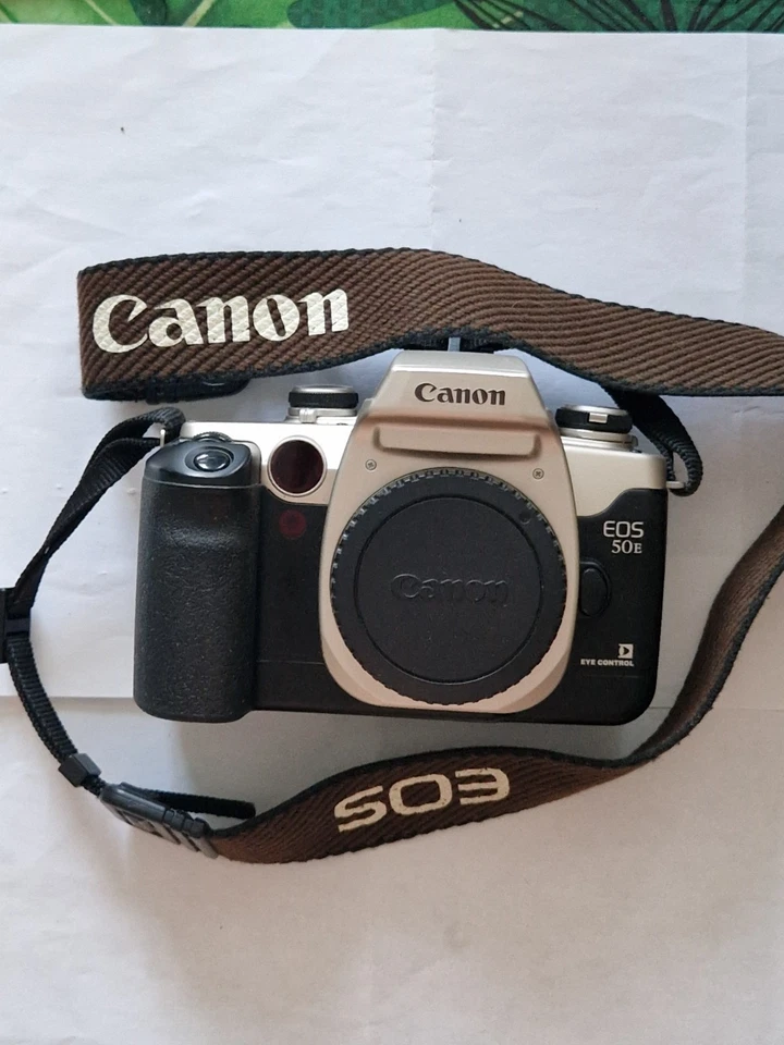 Boîtier CANON EOS 50E Eye Control Argent 35mm No Bat. TBE - Photo 3/4