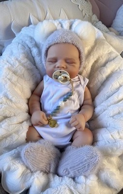 Neu 100% Vollsilikon Reborn Puppe - Gewichtetes Newborn 