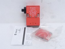 246754 Old-Stock; Allen-Bradley 440K-T11474 Guardmaster Tongue Interlock Switch