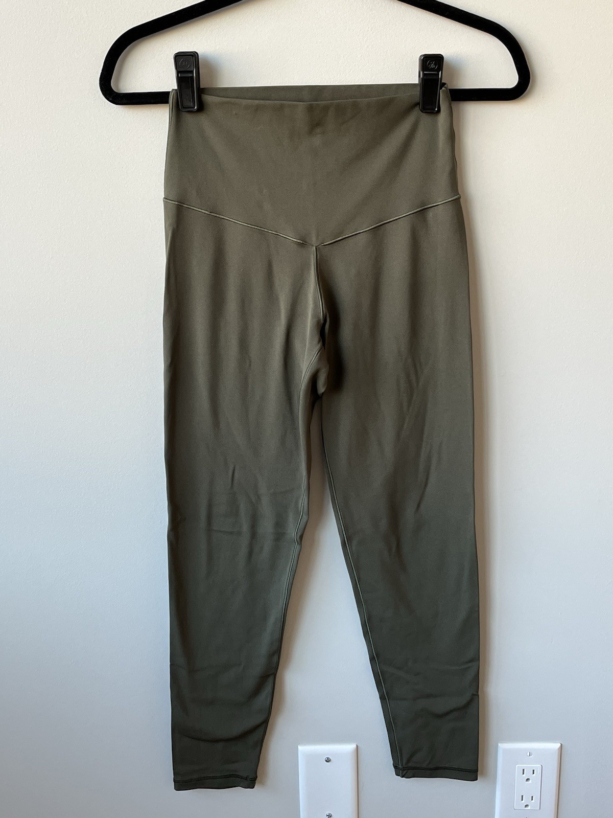 Aerie Offline Olive Daze Medium 7/8 High Rise Ankle Leggings 25