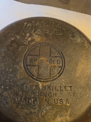VINTAGE GRISWOLD-WAGNER WARE 9" CAST IRON CHEF SKILLET