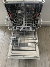 Hotpoint Integrated Dishwasher  A+ 11l LTB 4B019