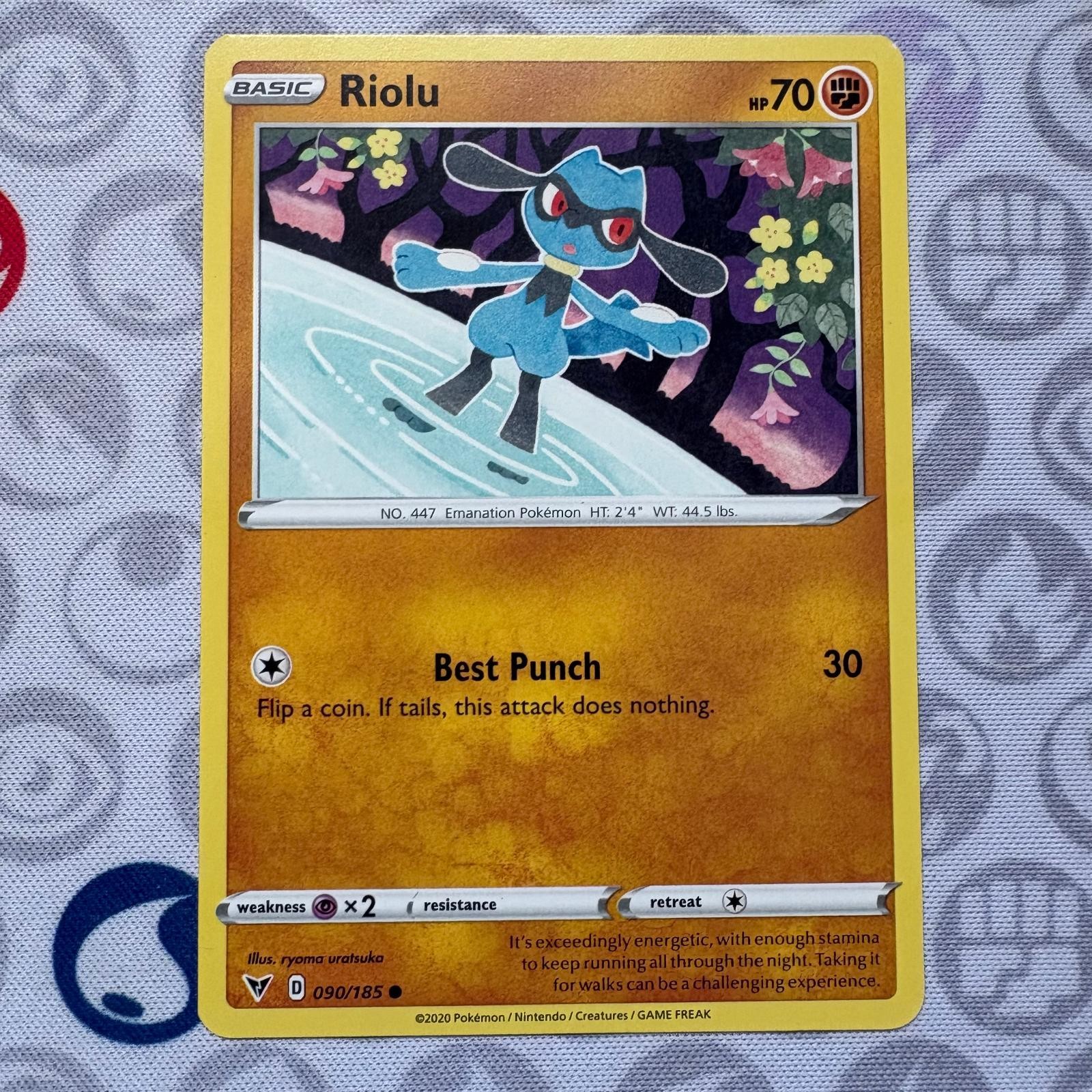 Riolu 090/185 Common Vivid Voltage Pokemon Near Mint