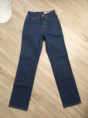 Womens Vintage Levis 501 Shrink to Fit 