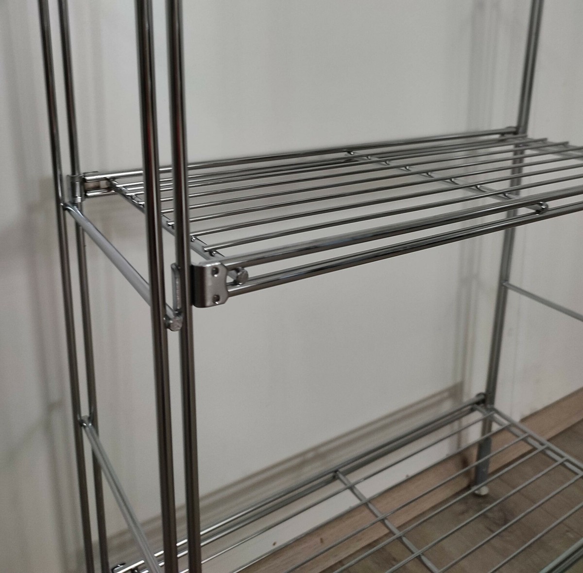 Regal Metall 95 cm hoch mit 3 Gitterböden 31,5 cm tief verchromt 2 Breiten