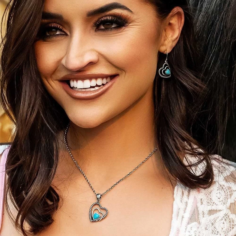 Pendientes corazón turquesa estanques más claros Montana Silversmiths Foto 3 de 4