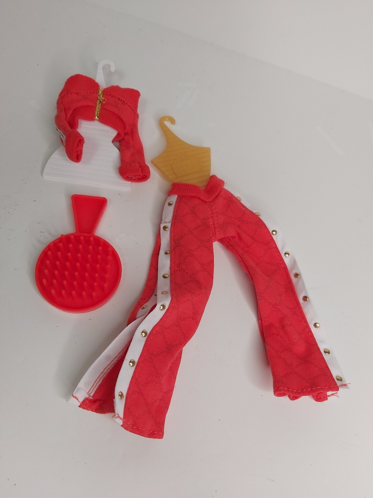 LOL Surprise OMGs Swag Outfit Fashion Doll with Hair Brush  