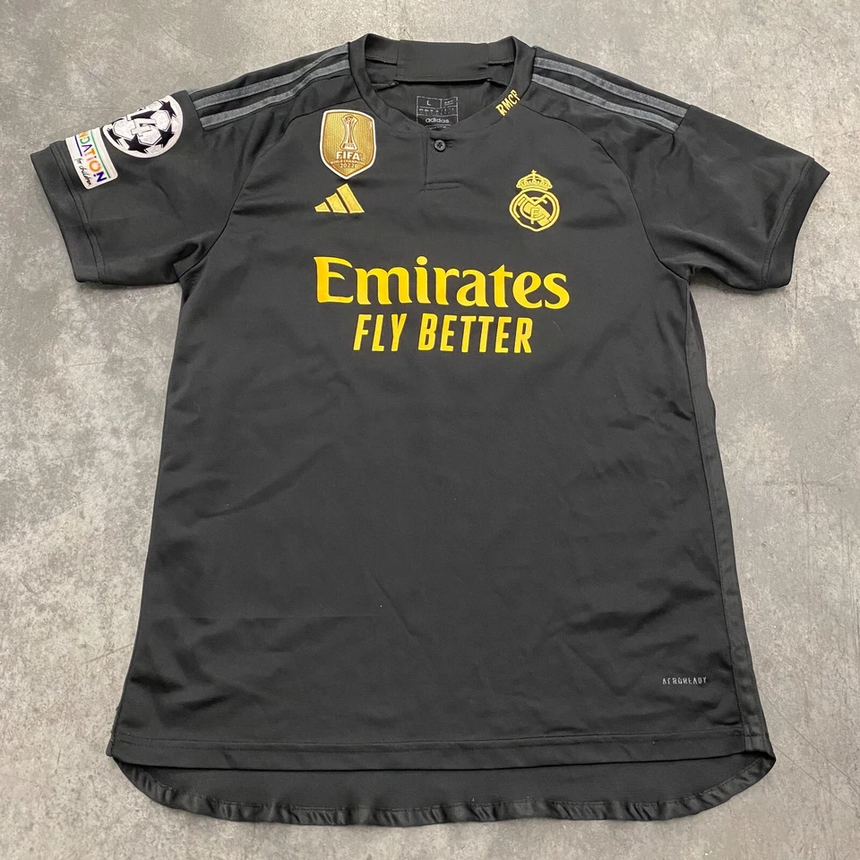 Size L Real Madrid CF Toni Kroos #8 Jersey Black Adidas FIFA World Champion 2022 - Image 2 of 4