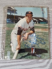 Brooks Robinson Autoghraphed Signed Original 8x 10 Photo ( NO COA)