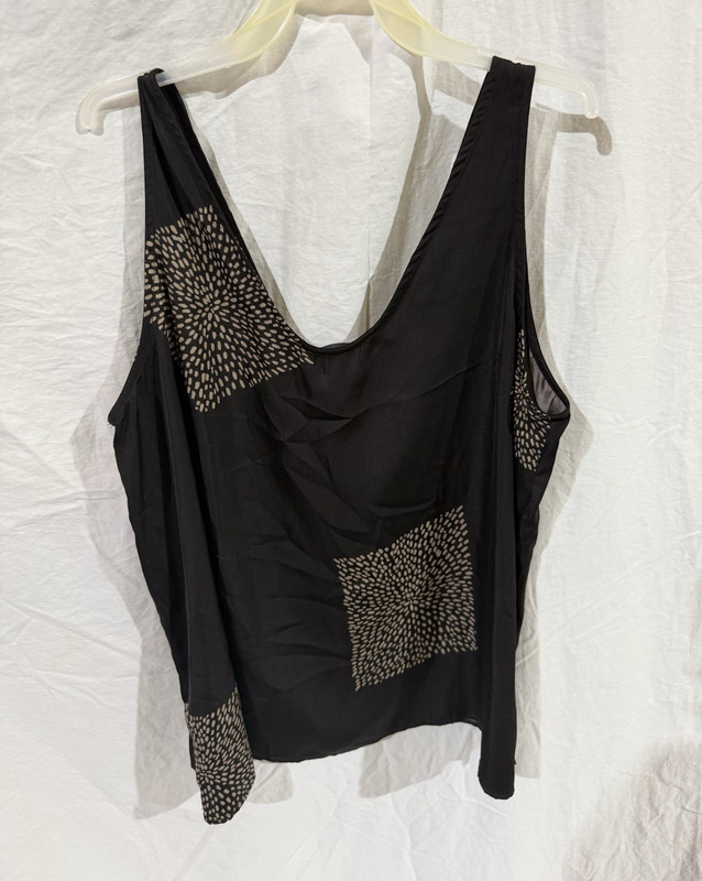 Grace & Gather Women’s Black Geometric Scoop Neck Sleeveless Wide Strap Tank M