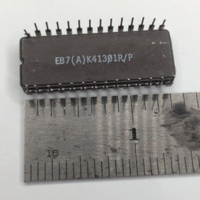 【新品】EP-ROM ナショナルセミコンダクター　NM27C256Q Vtg National Semiconductor EPROM Memory ICs NMC27C256Q-200 UV