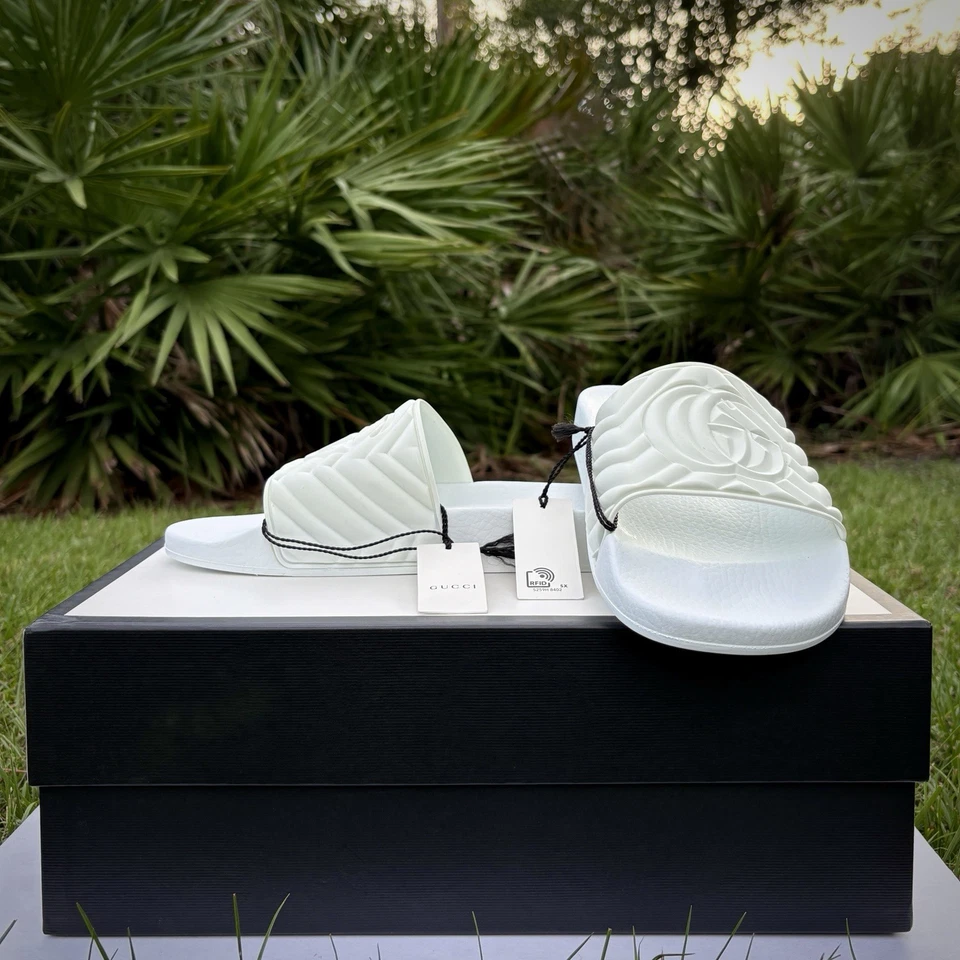 GUCCI White Pursuit Matelasse Rubber Slides Size 10 US 10.5 567115 Sandals Logo - Image 2 of 4